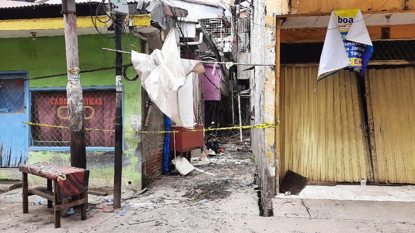 Selain Makan Korban Ledakan Dahsyat di Jakut 12 Rumah Rusak